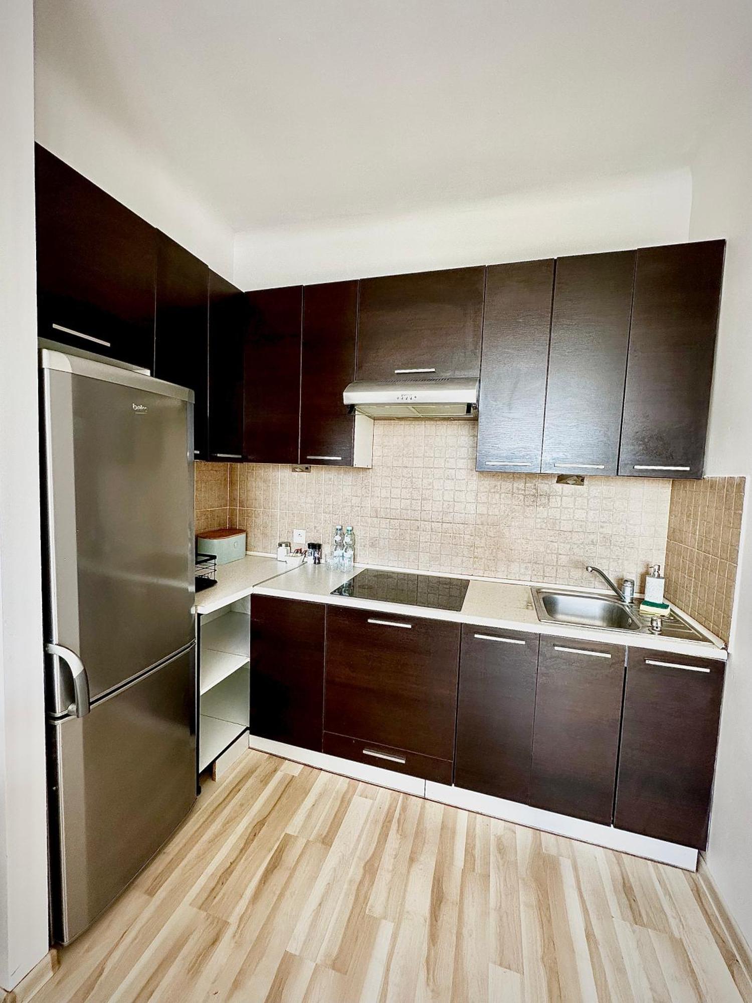 Apartament Blisko Centrum Apartment Varşovia Exterior foto